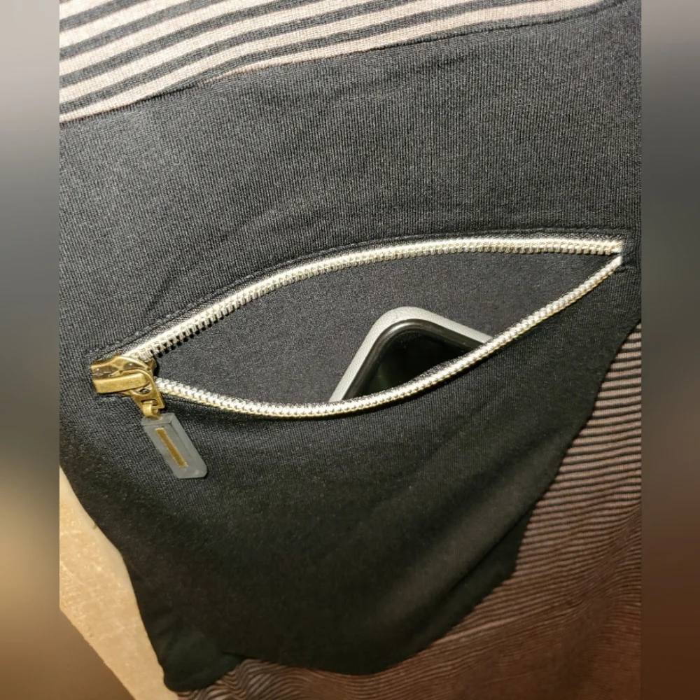 Philosophy Striped Maxi Dress with Black Waist Bag - Picture 9 of 9